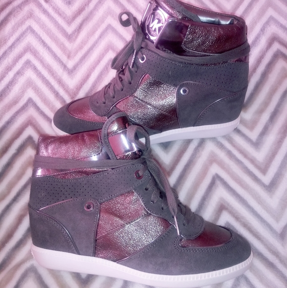 Michael Kors Nikko Wedge High Top Sneaker - Picture 9 of 9
